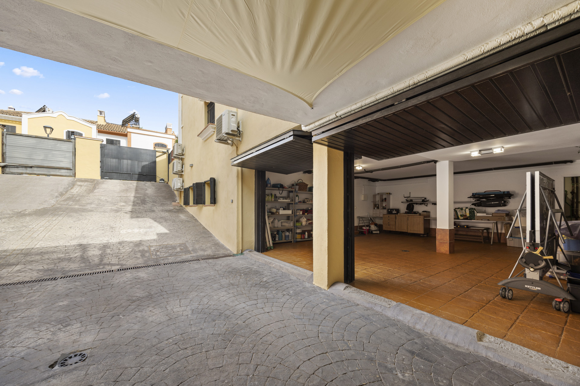 5 Bedroom Villa in San Pedro de Alcántara - Photo 39