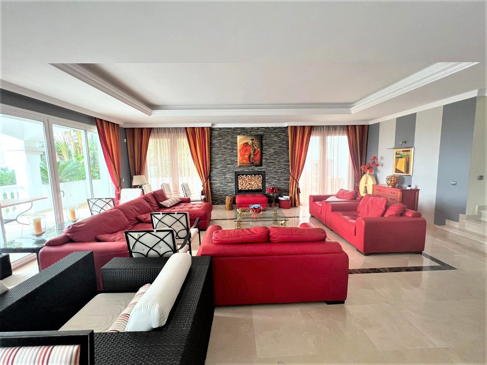 6 Bedroom Villa in Mijas - Photo 11