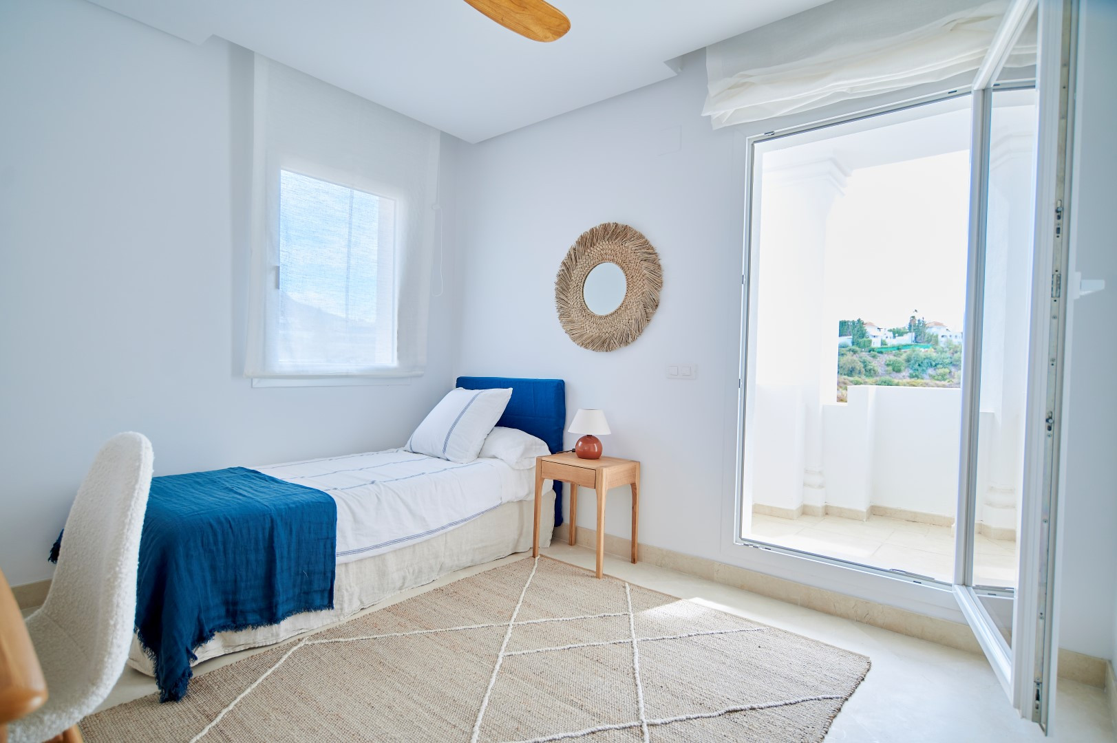 2 Bedroom Apartment in Marbella - Photo 31