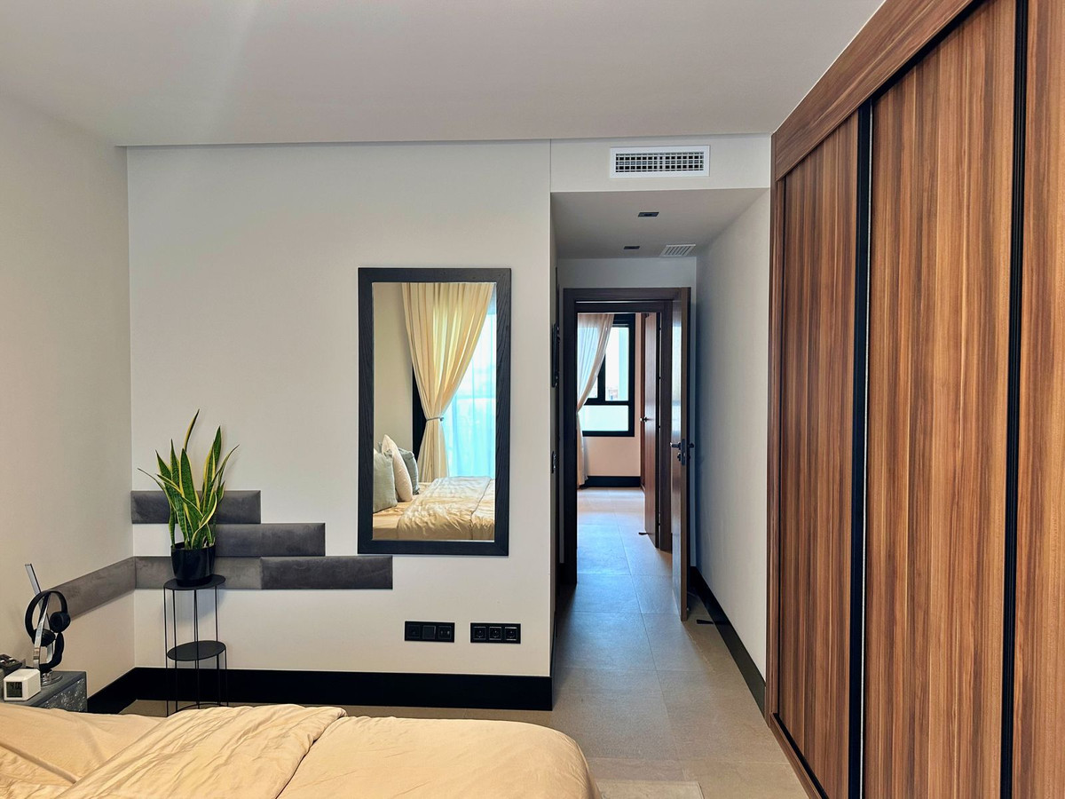 2 Bedroom Apartment in Marbella - Photo 22