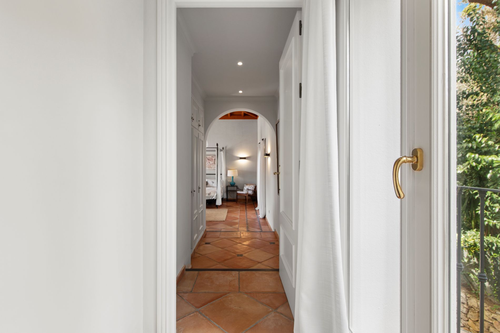 5 Bedroom Villa in Marbella - Photo 39