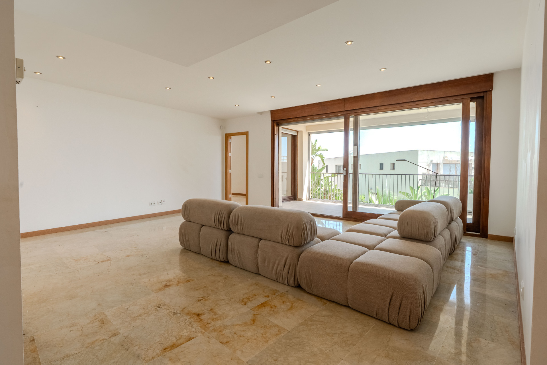 3 Bedroom Apartment in Marbella - Photo 9