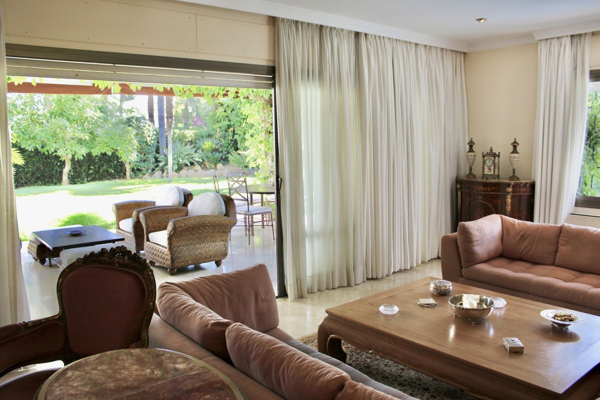 6 Bedroom Villa in Marbella - Foto 8