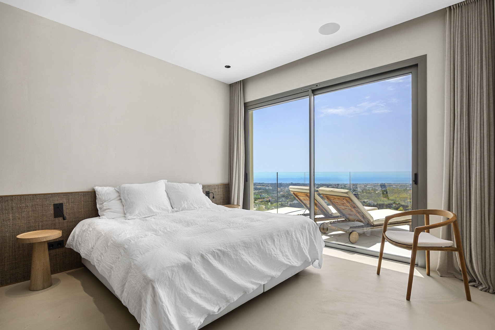 3 Bedroom Apartment in Benahavís - Photo 16