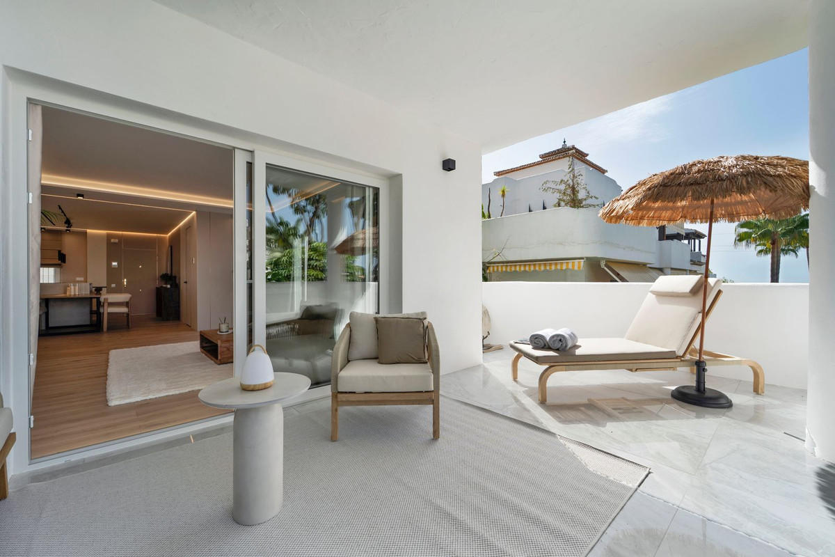 3 Bedroom Apartment in Marbella - Photo 7