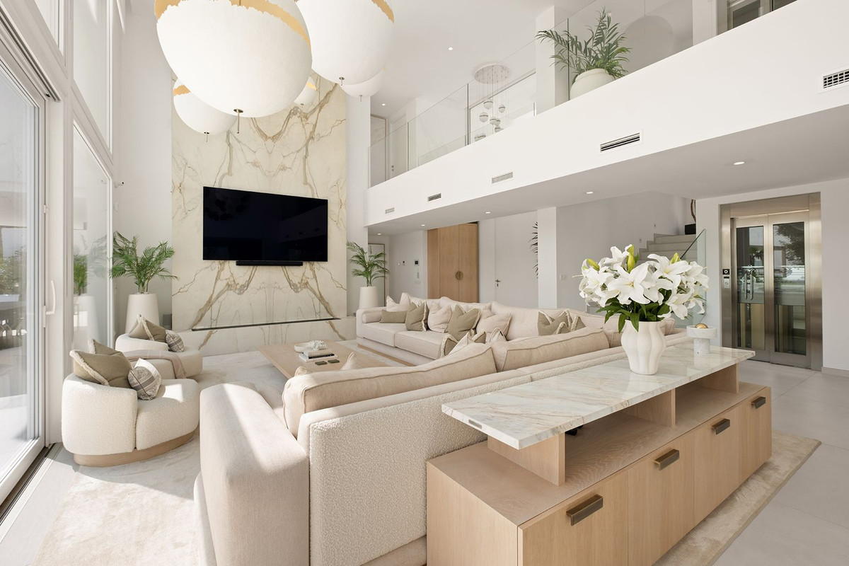 4 Bedroom Villa in Marbella - Photo 15