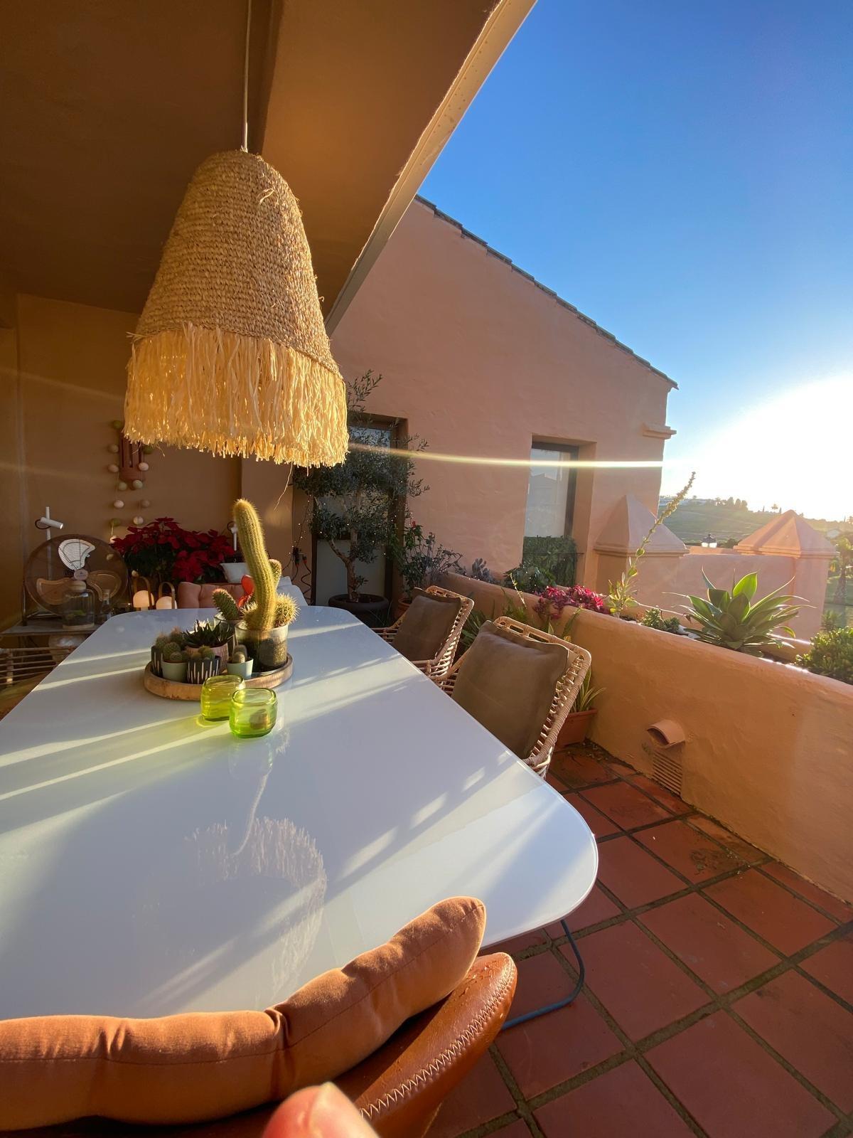 3 Bedroom Penthouse in Estepona - Photo 11
