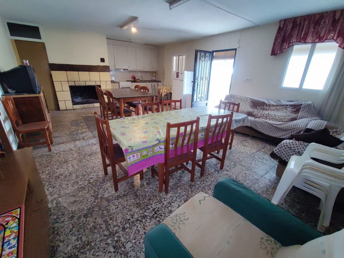 Chalet de 10 dormitorios en Murcia – Foto 12