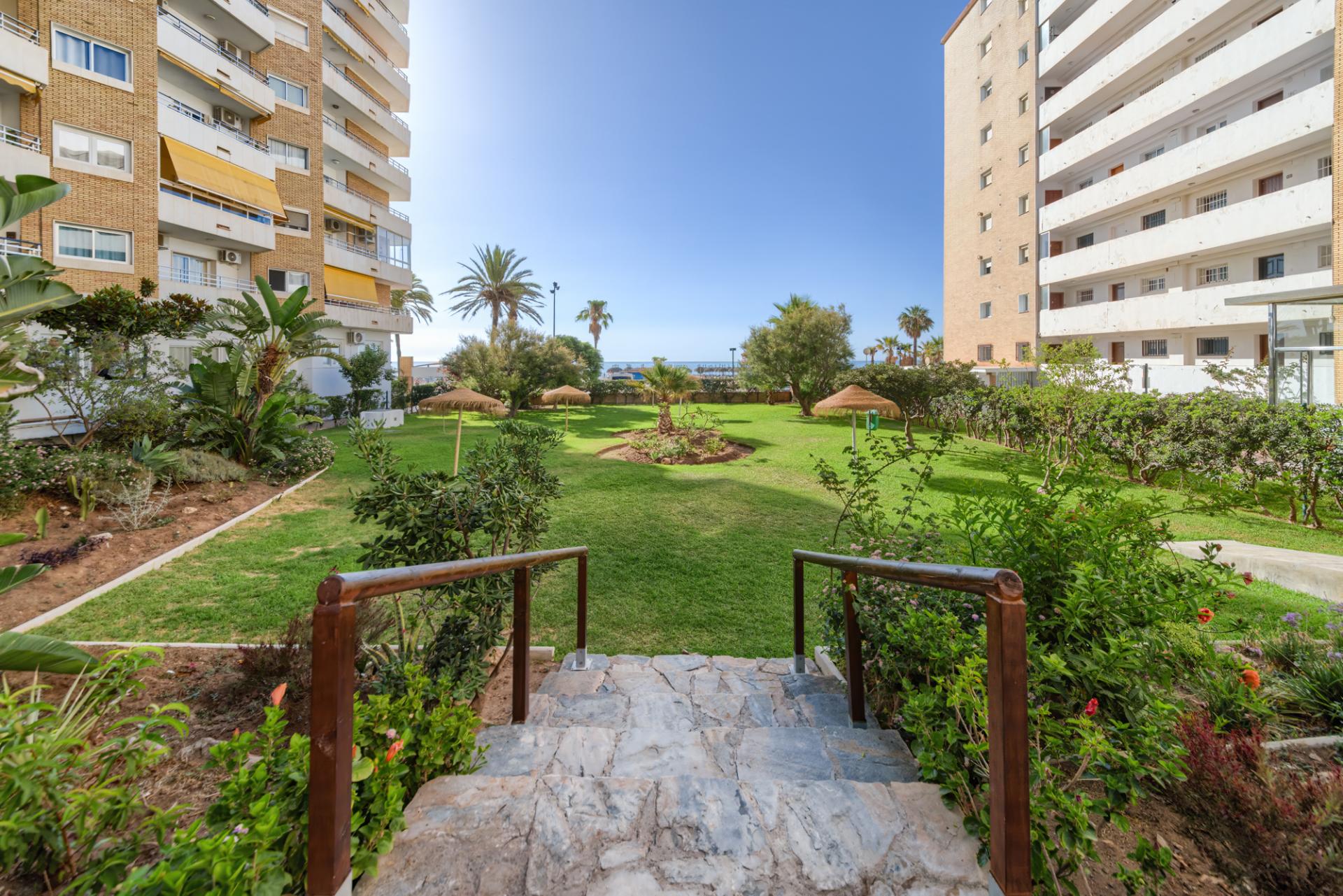 3 Bedroom Apartment in Fuengirola - Photo 42