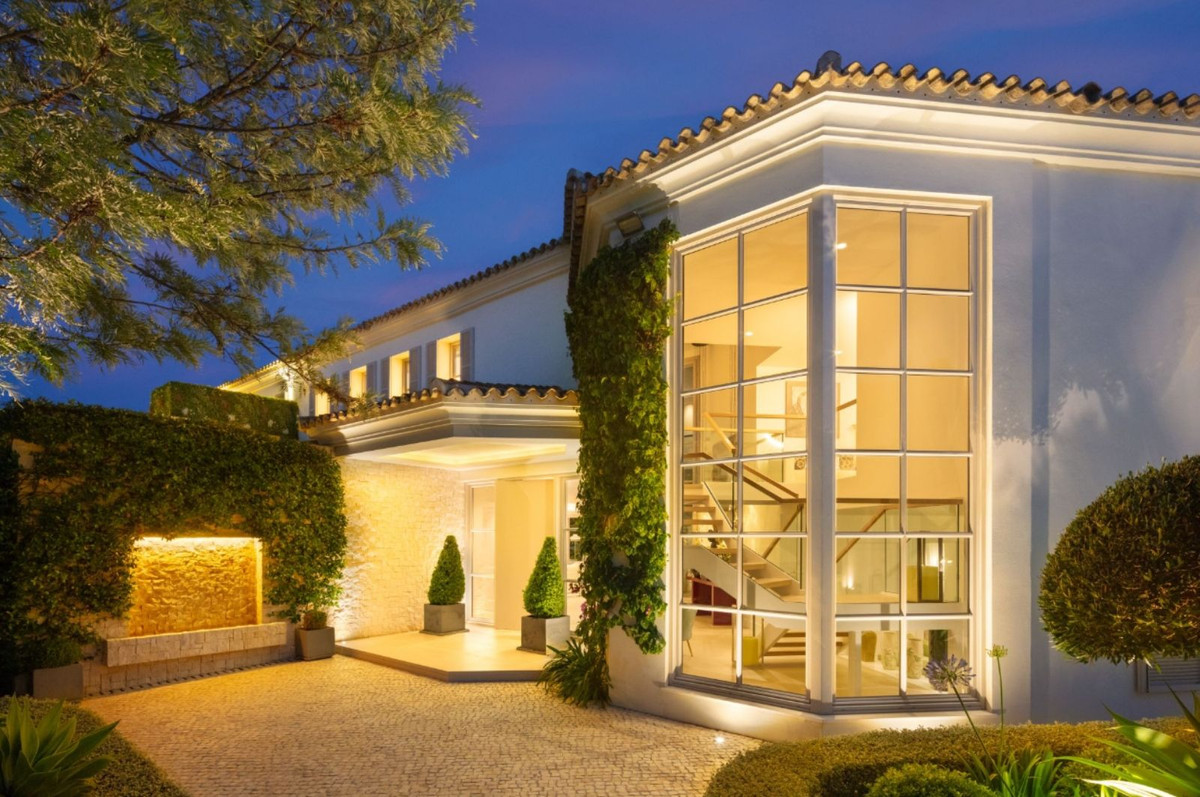 6 Bedroom Villa in Marbella - Photo 33