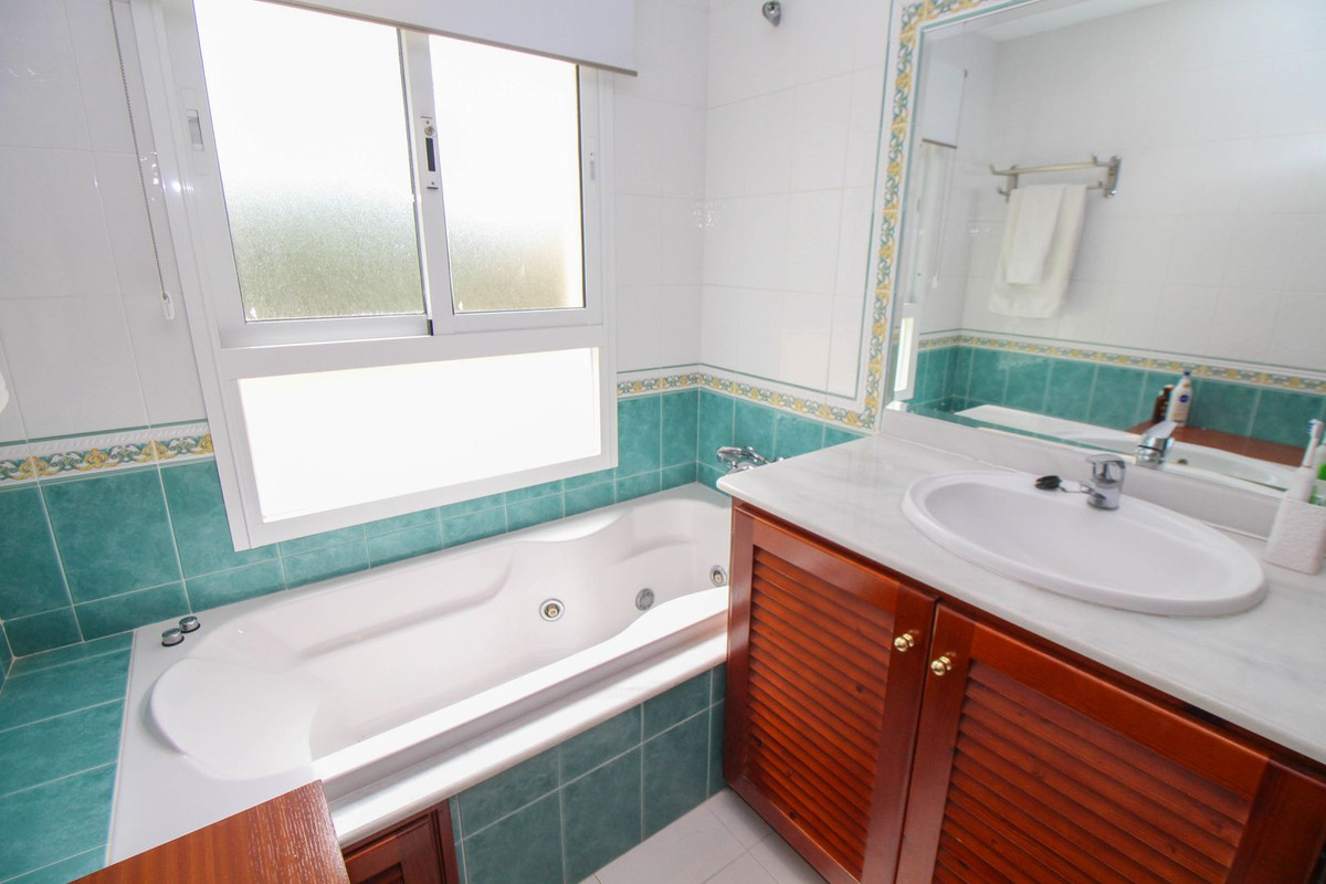 3 Bedroom Apartment in Mijas - Foto 30
