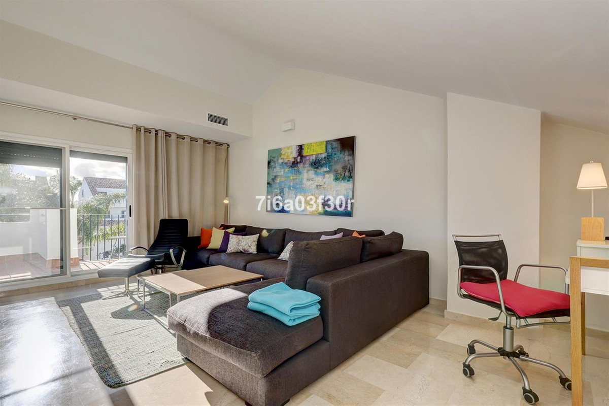 5 Bedroom Townhouse in Marbella - Photo 17