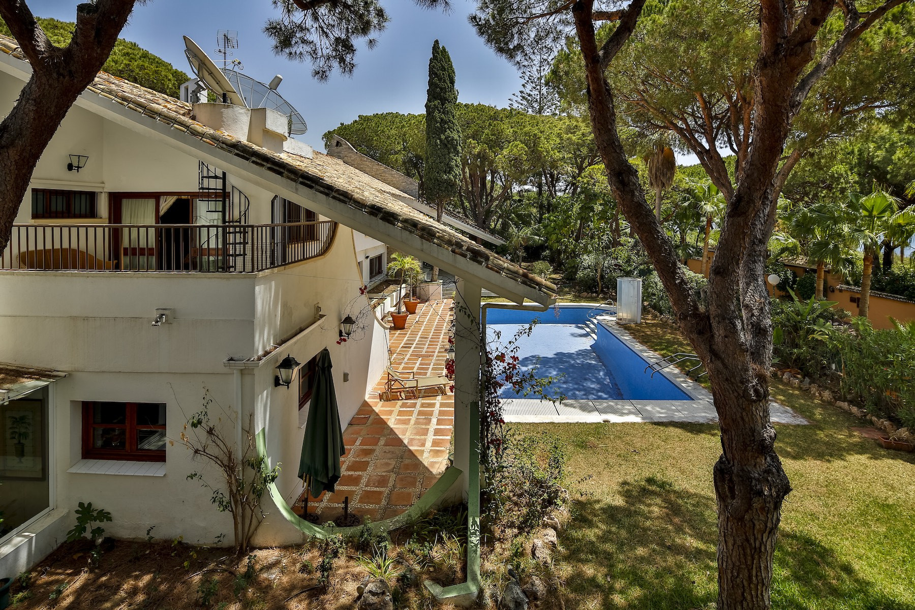 6 Bedroom Villa in Marbella - Photo 22