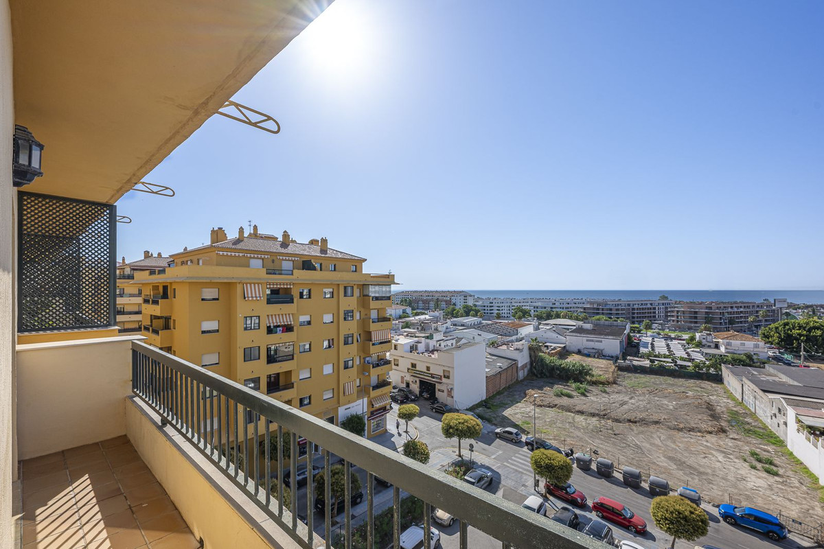 3 Bedroom Apartment in San Pedro de Alcántara - Photo 5