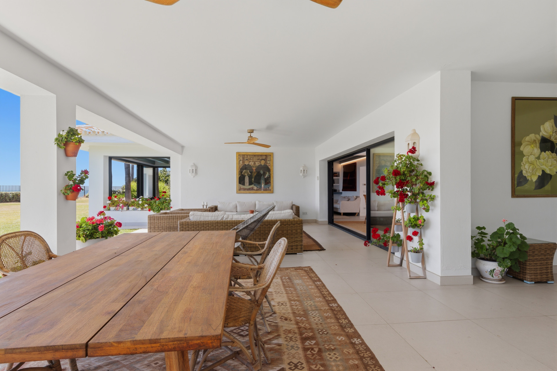 9 Bedroom Villa in Estepona - Photo 15