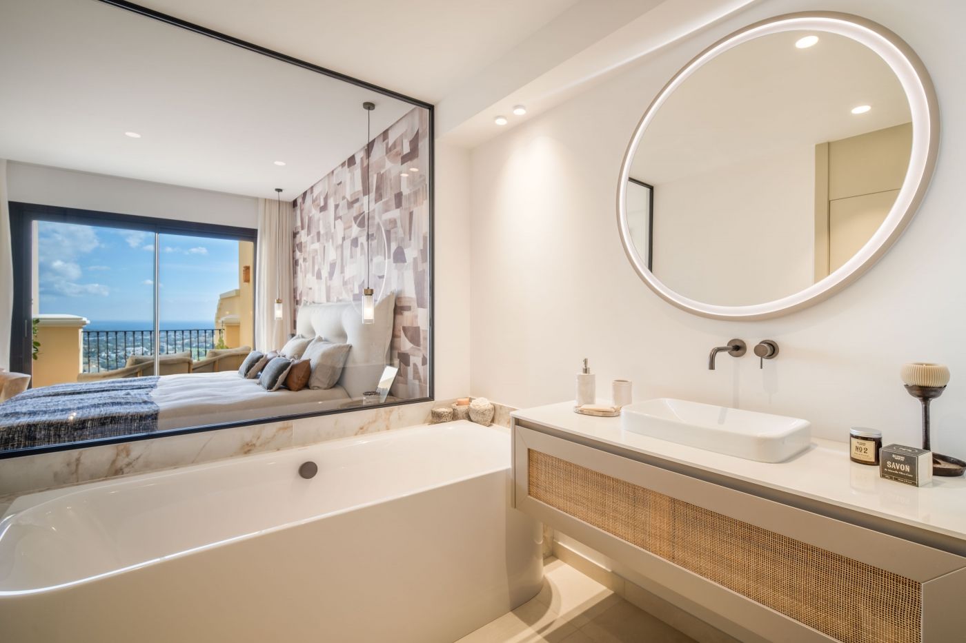 3 Bedroom Penthouse in Benahavís - Photo 14