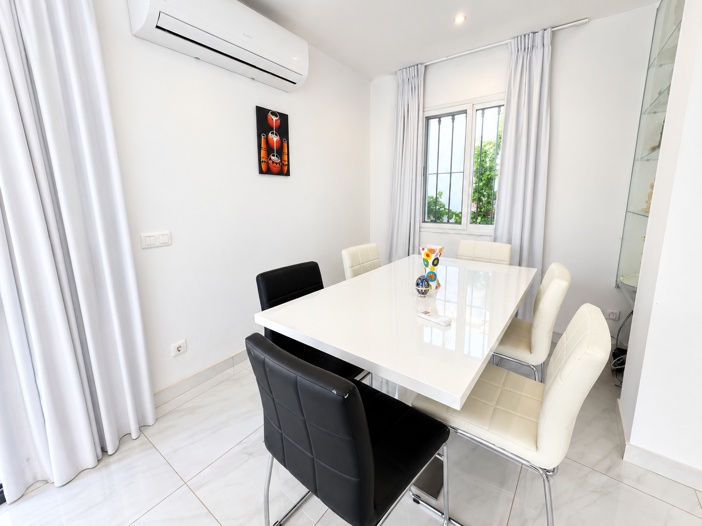 4 Bedroom Villa in Marbella - Photo 19