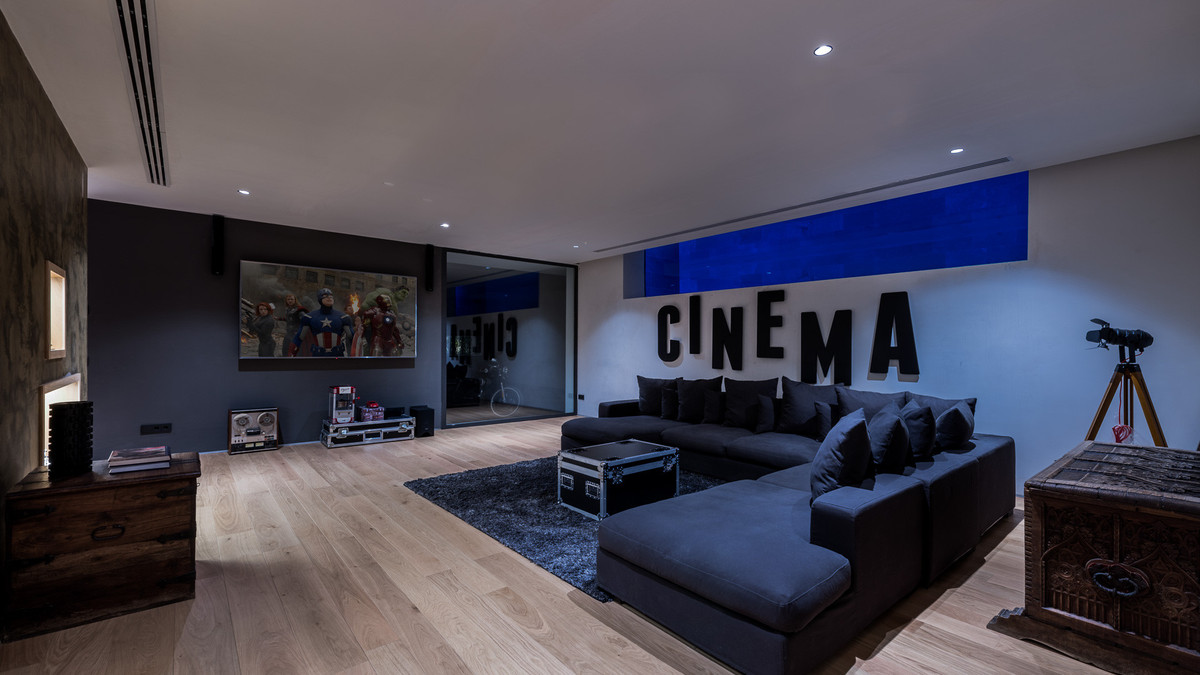 6 Bedroom Villa in Marbella - Photo 33