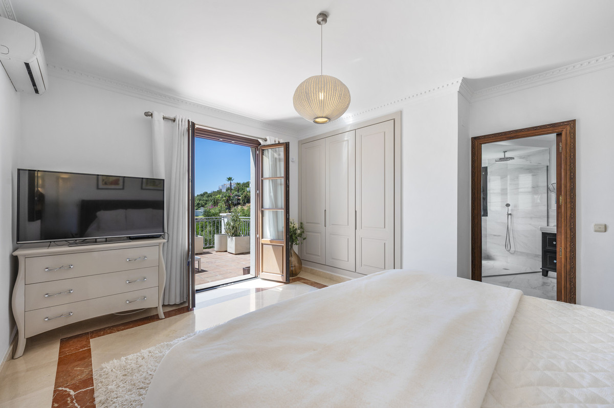 4 Bedroom Villa in Estepona - Foto 23