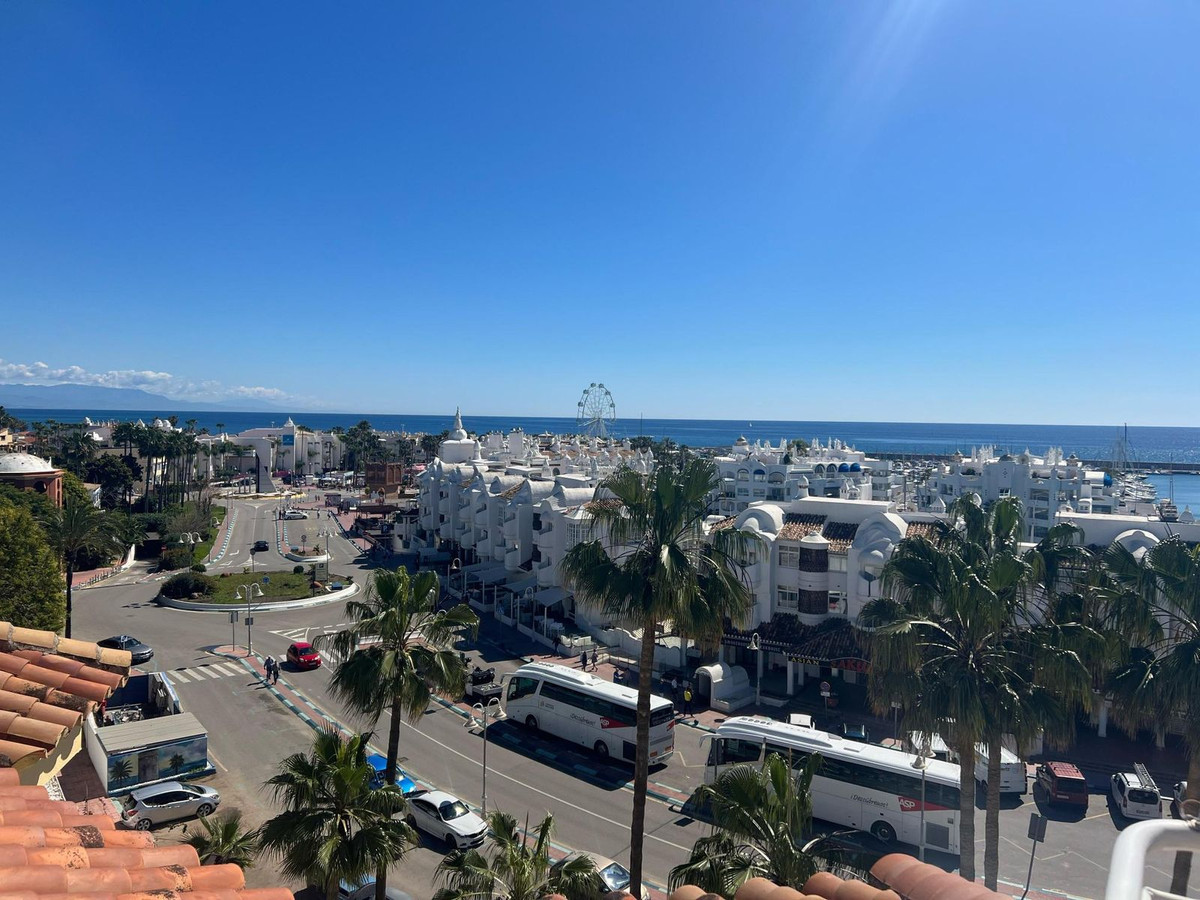 3 Bedroom Penthouse in Benalmádena - Photo 13
