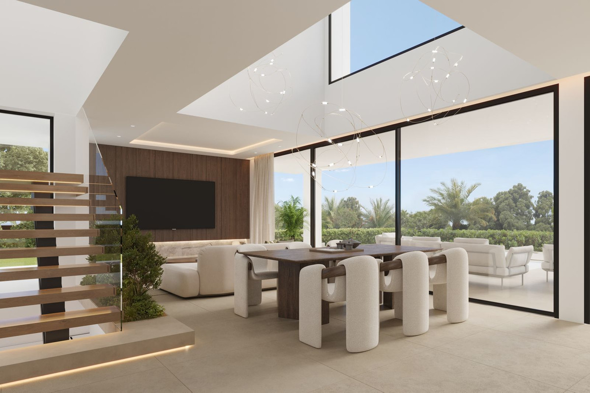 5 Bedroom Villa in Estepona - Photo 13