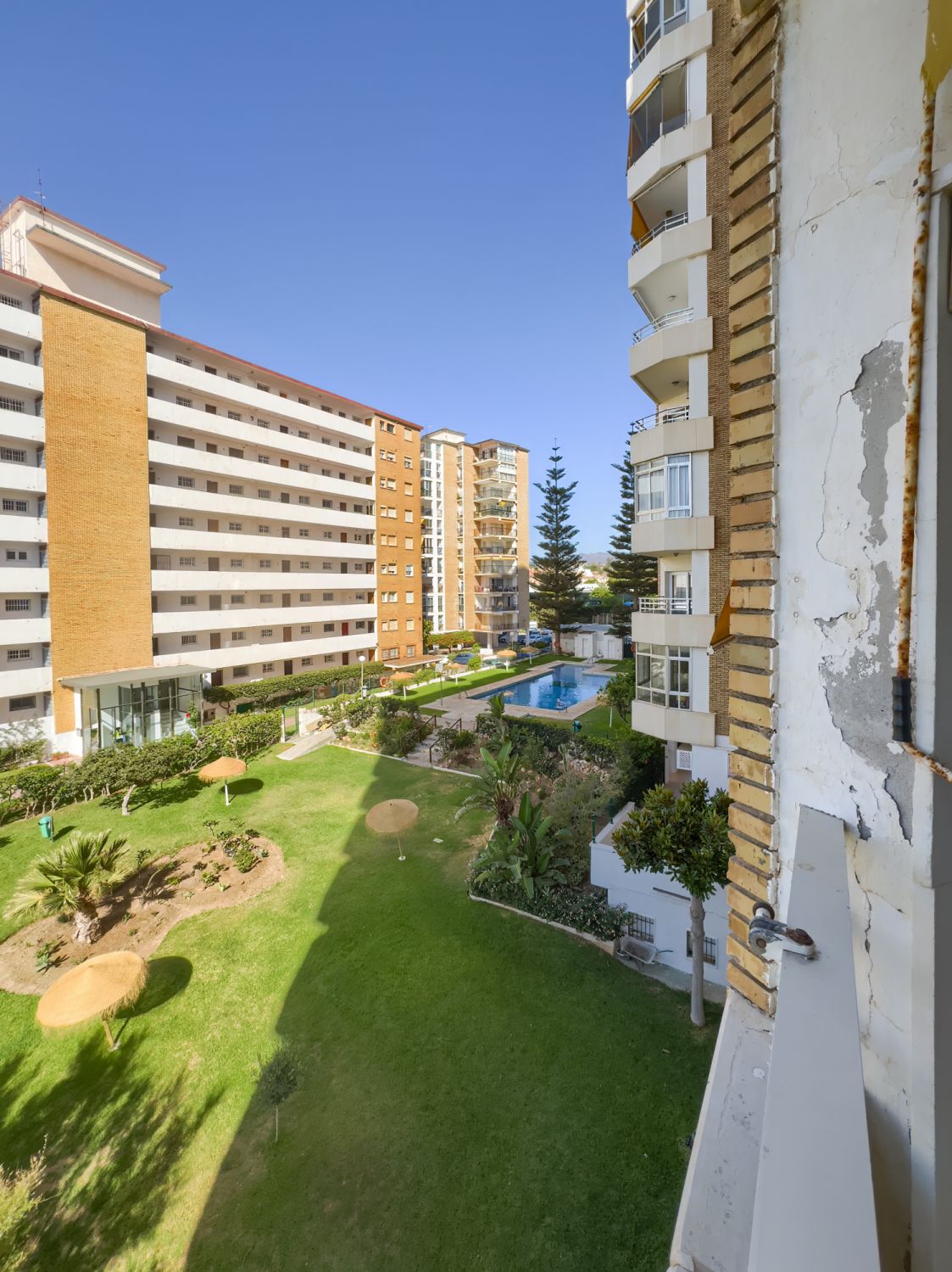 3 Bedroom Apartment in Fuengirola - Photo 39