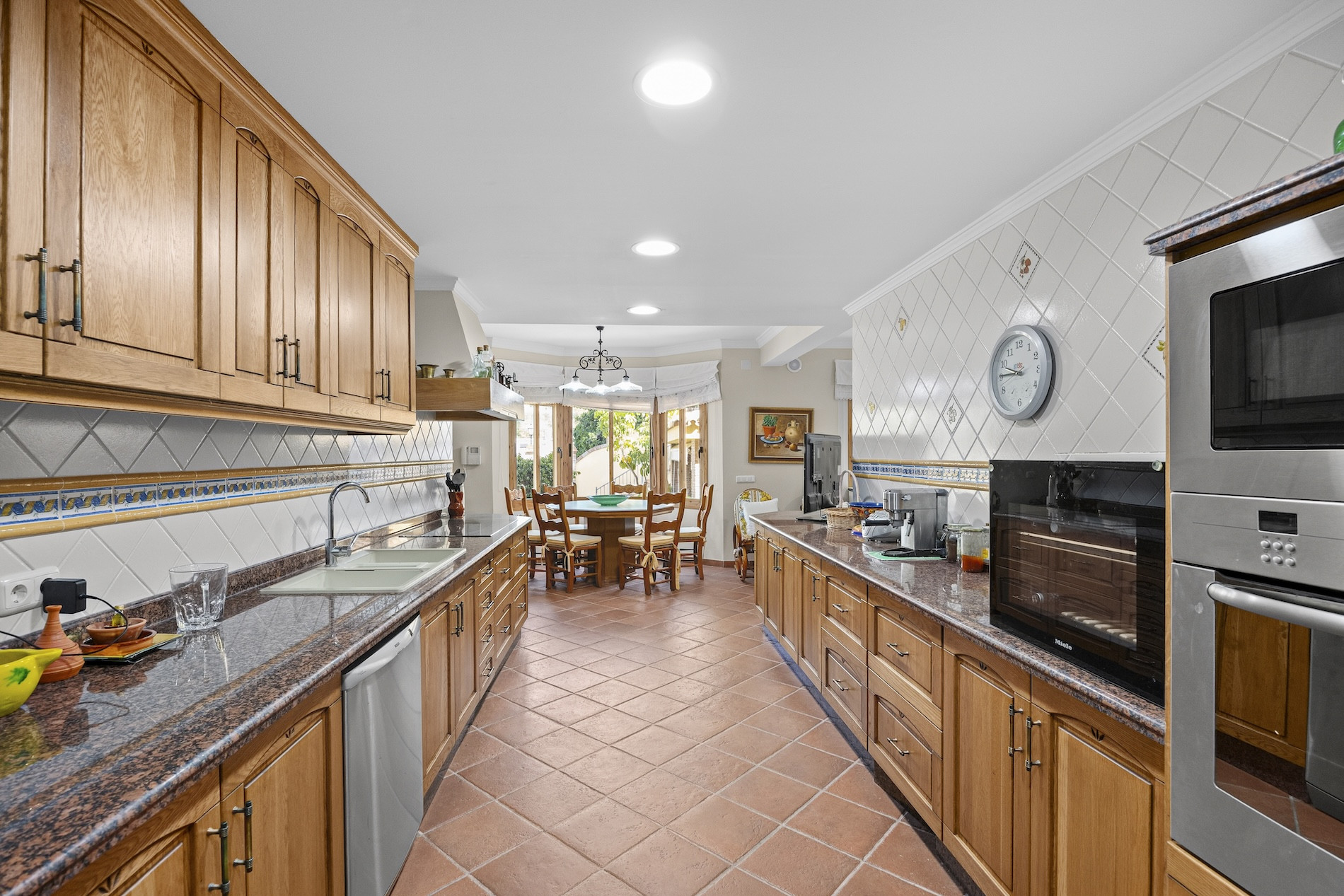 5 Bedroom Villa in Benahavís - Foto 8