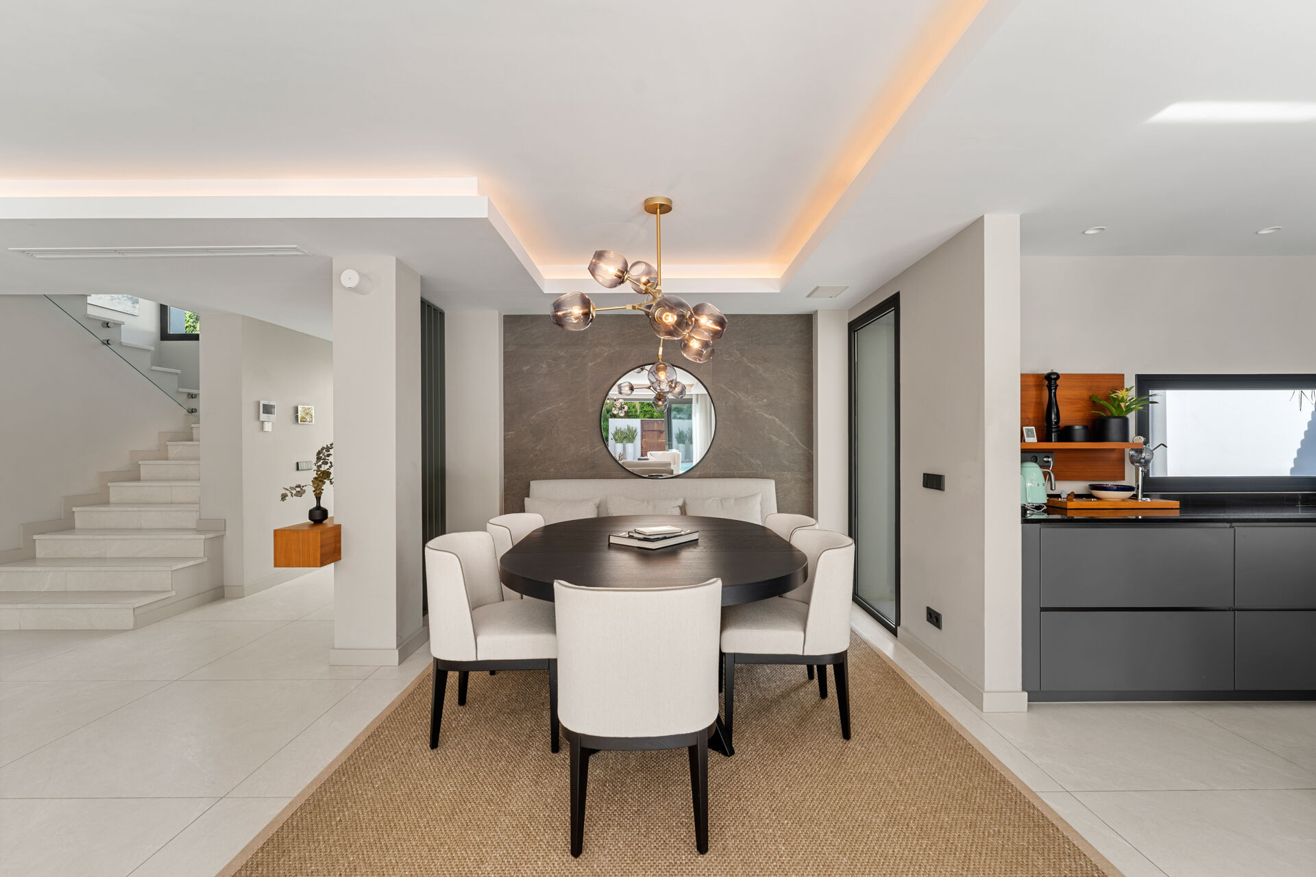 4 Bedroom Villa in Marbella - Photo 15
