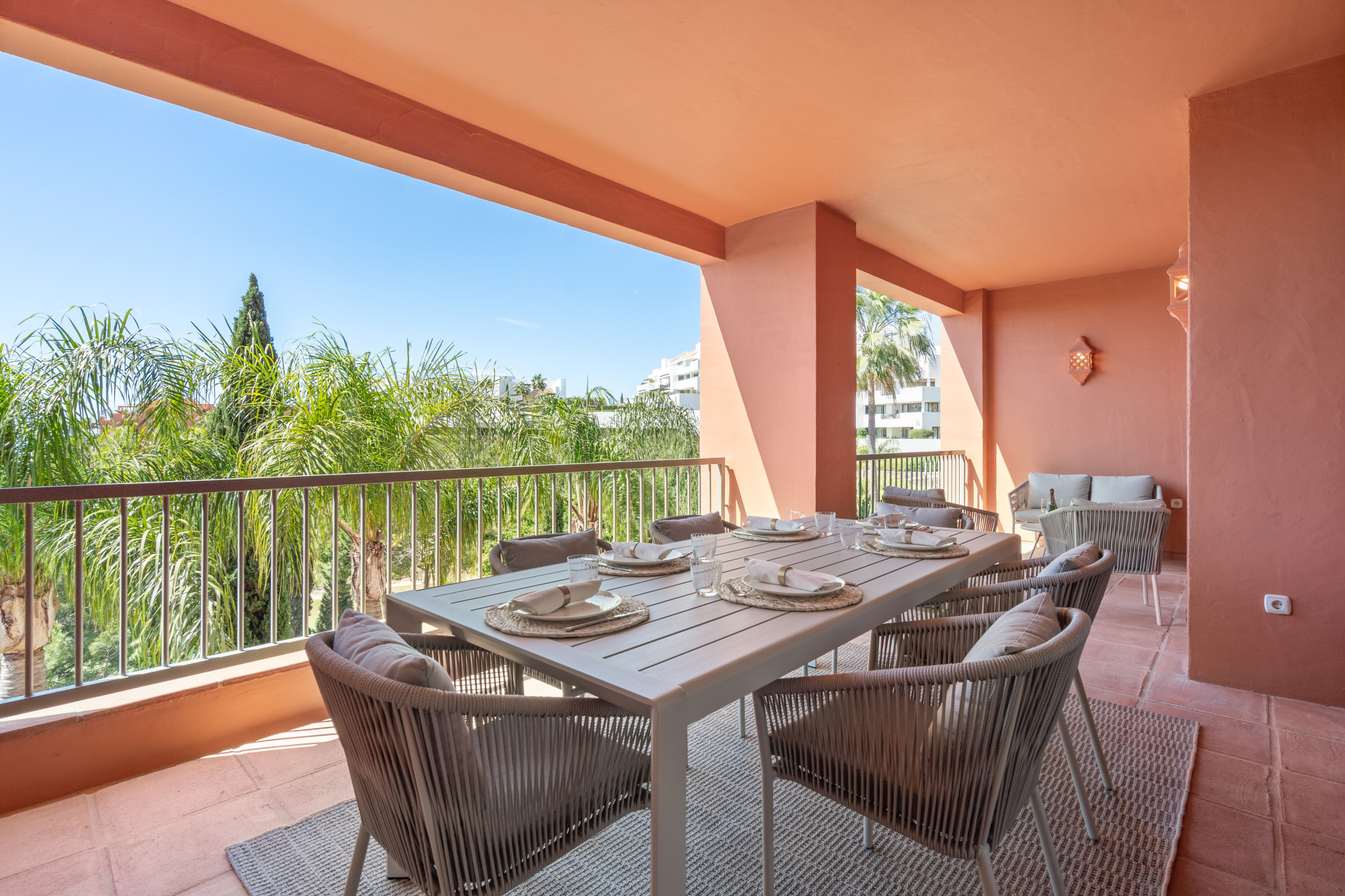 2 Bedroom Apartment in Benahavís - Фото 7