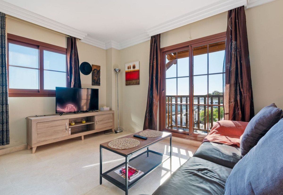 2 Bedroom Apartment in Estepona - Foto 4