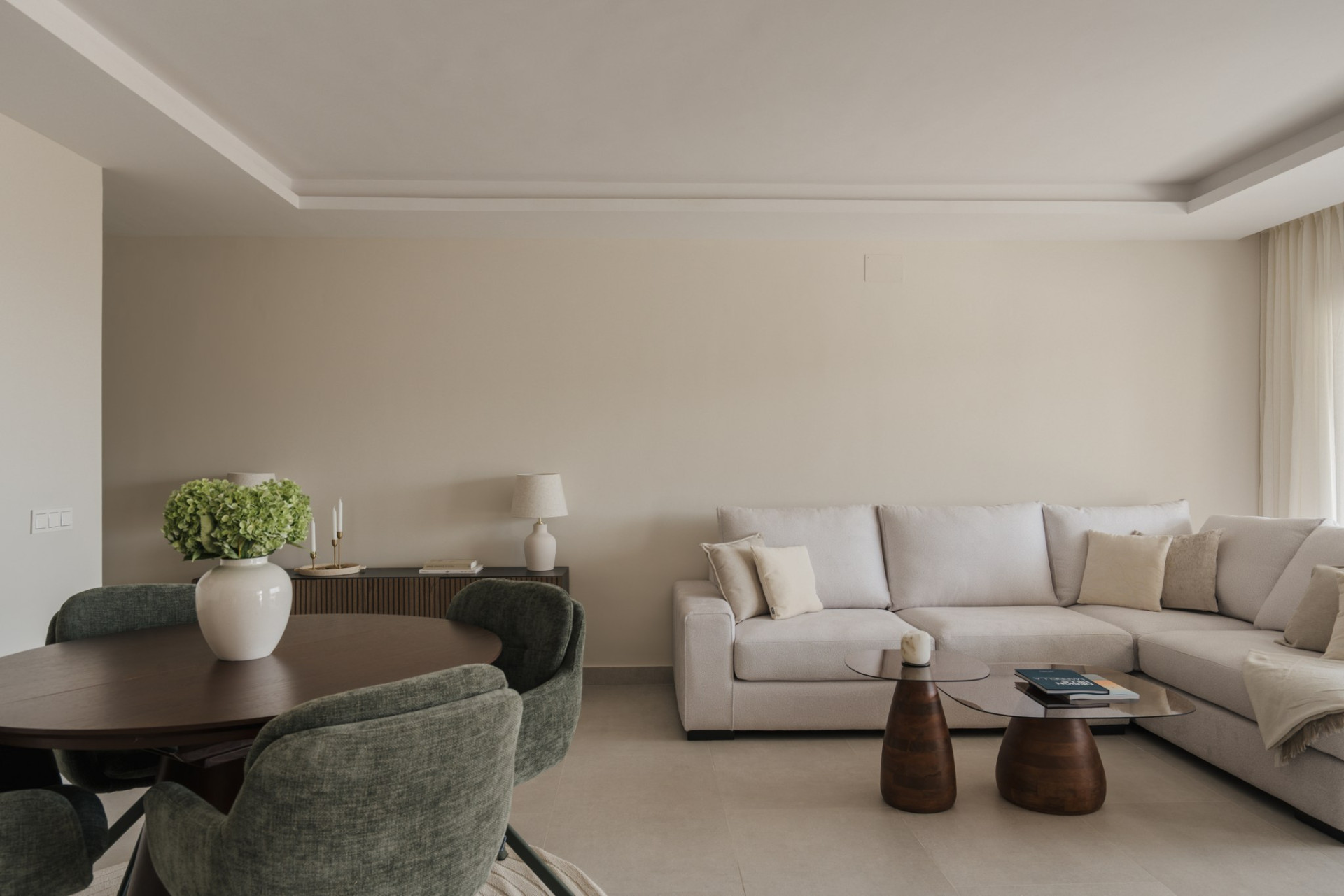 3 Bedroom Apartment in Benahavís - Photo 7