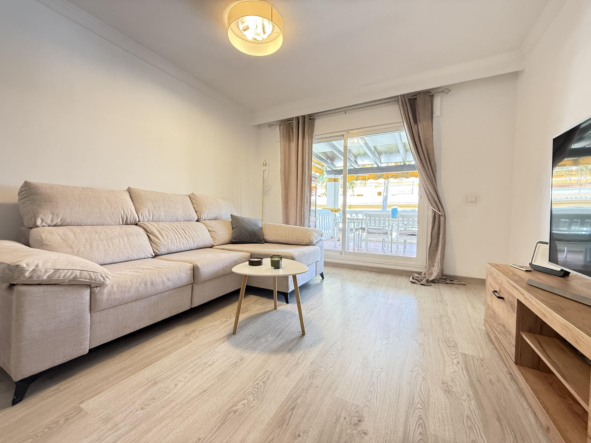 3 Bedroom Apartment in Marbella - Photo 6