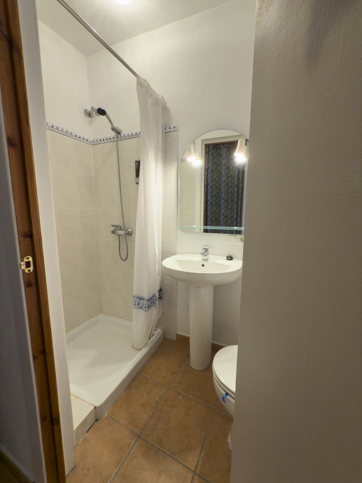 6 Bedroom Townhouse in Tolox - Photo 27
