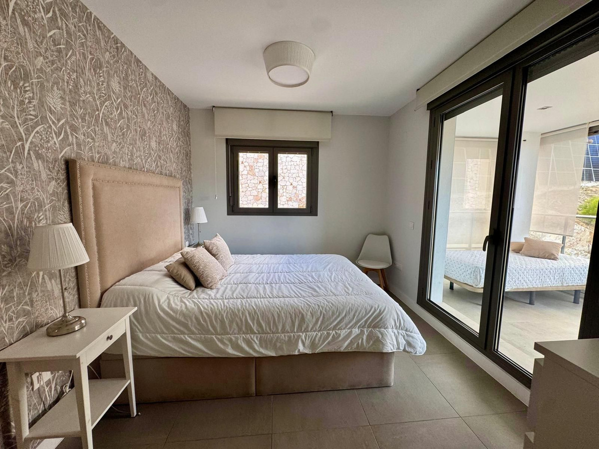 3 Bedroom Apartment in Benalmádena - Photo 21