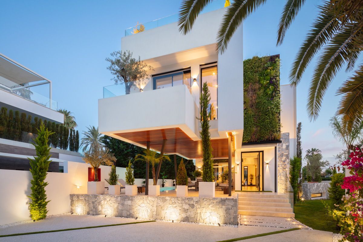 5 Bedroom Villa in Marbella - Photo 11