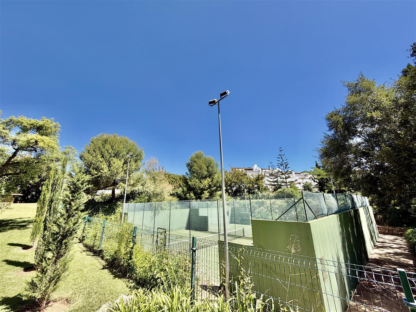 3 Bedroom Apartment in Marbella - Photo 21