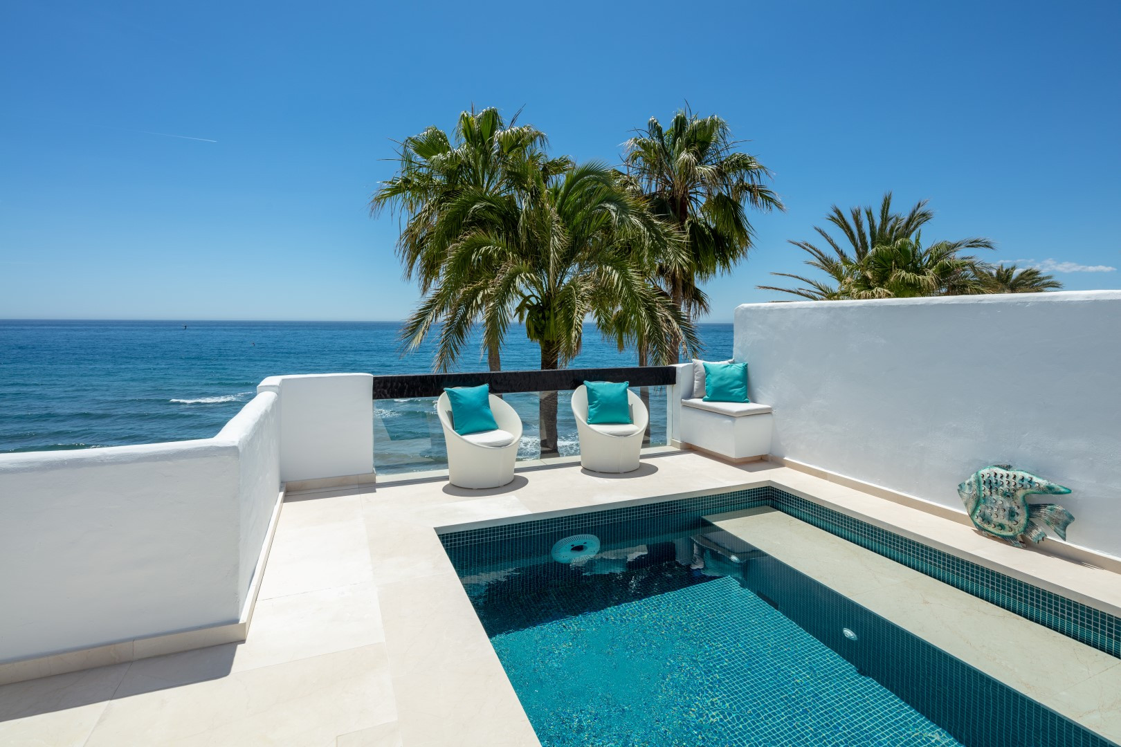 6 Bedroom Apartment in Marbella - Photo 2