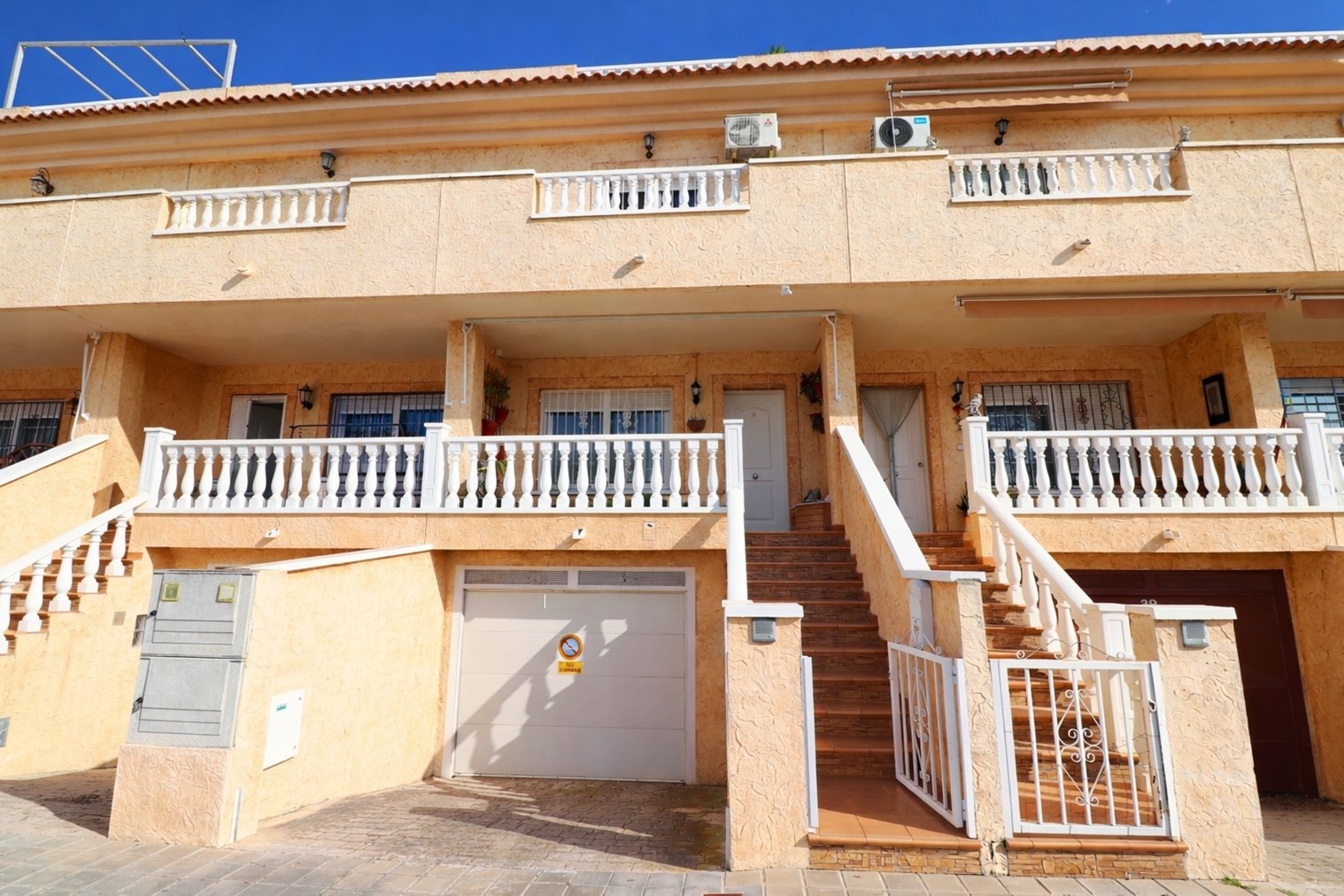 Moradia com 3 quartos com piscina em Valência, Espanha – Foto 1