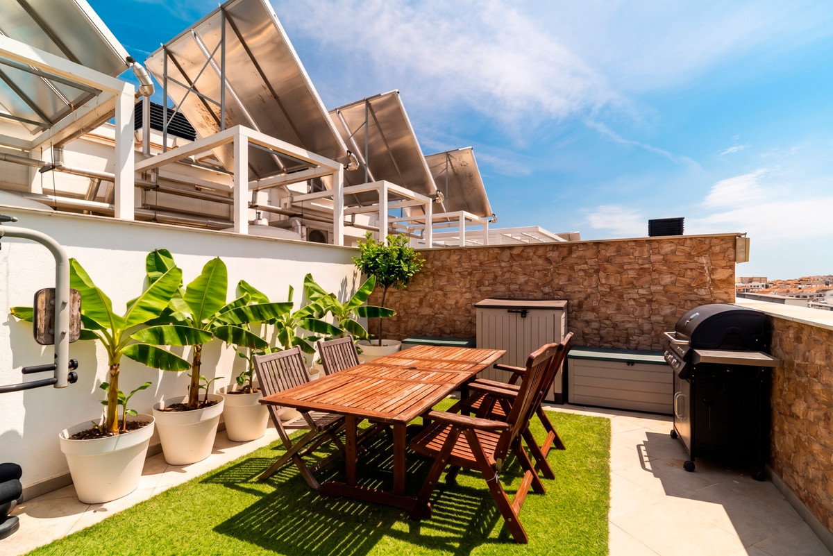 3 Bedroom Apartment in Estepona - Photo 13