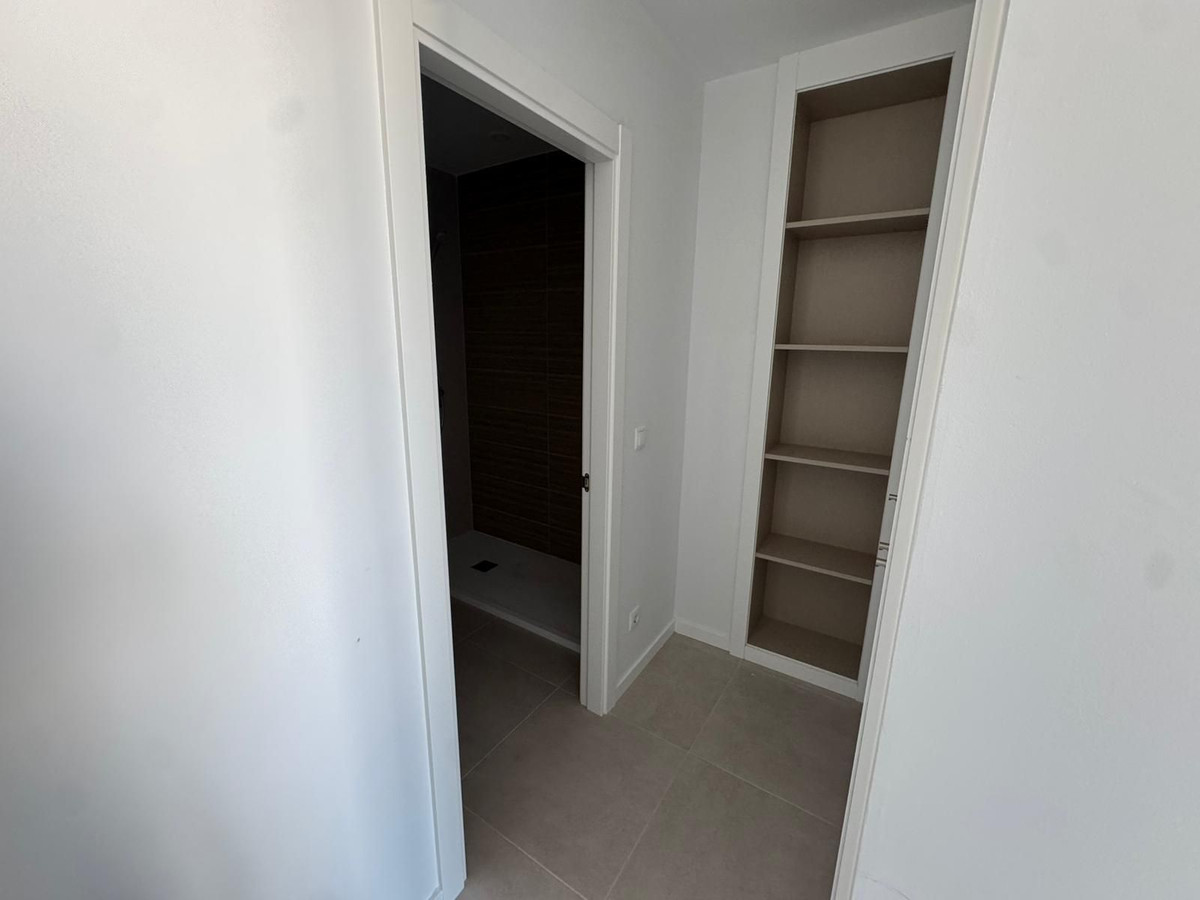 2 Bedroom Penthouse in Estepona - Photo 12