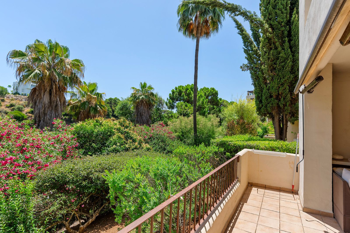 2 Bedroom Apartment in Benahavís - Foto 9