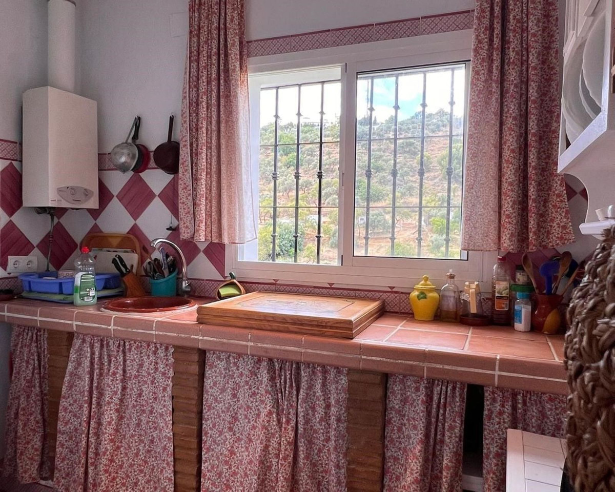 4 Bedroom Country house in Monda - Foto 4