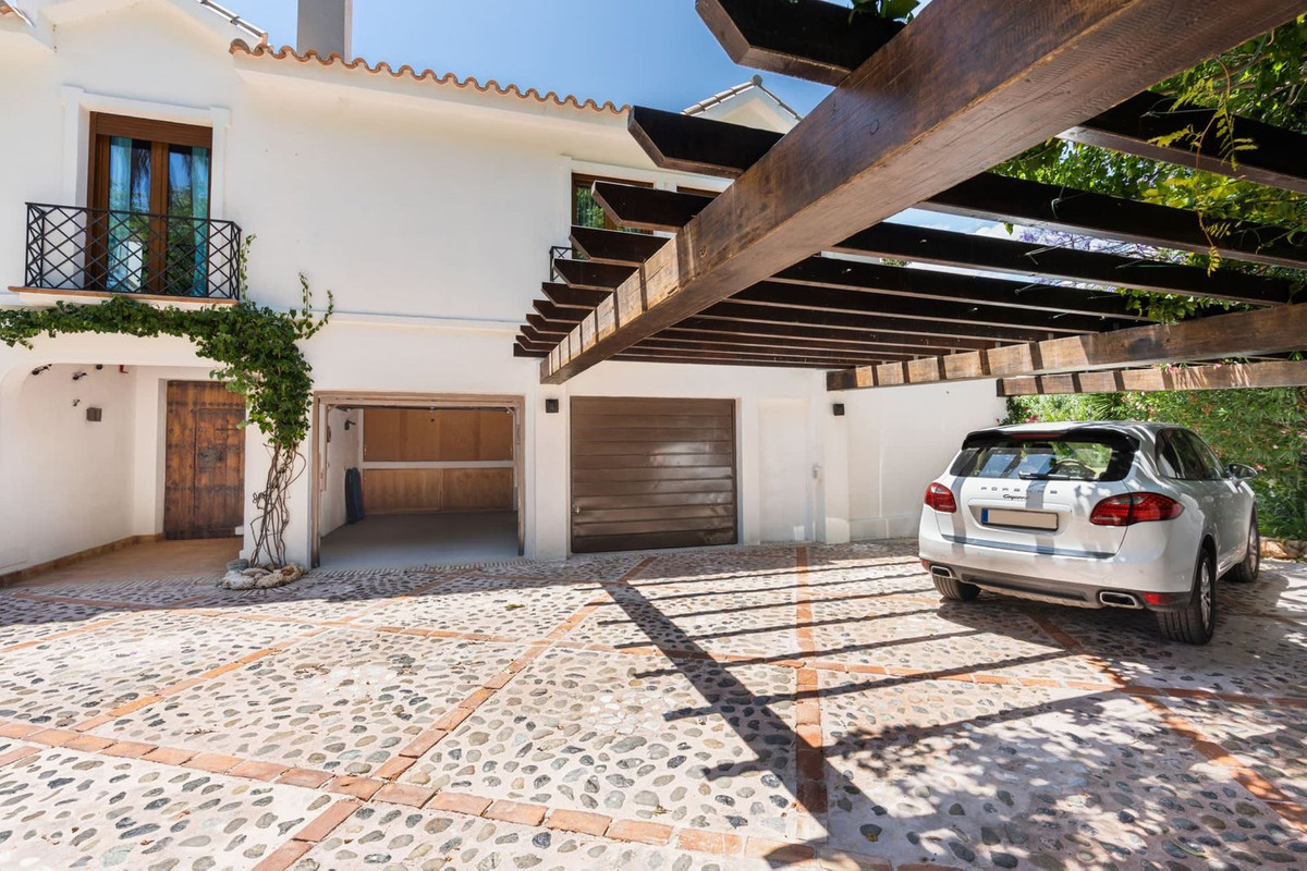 4 Bedroom Villa in San Pedro de Alcántara - Фото 6