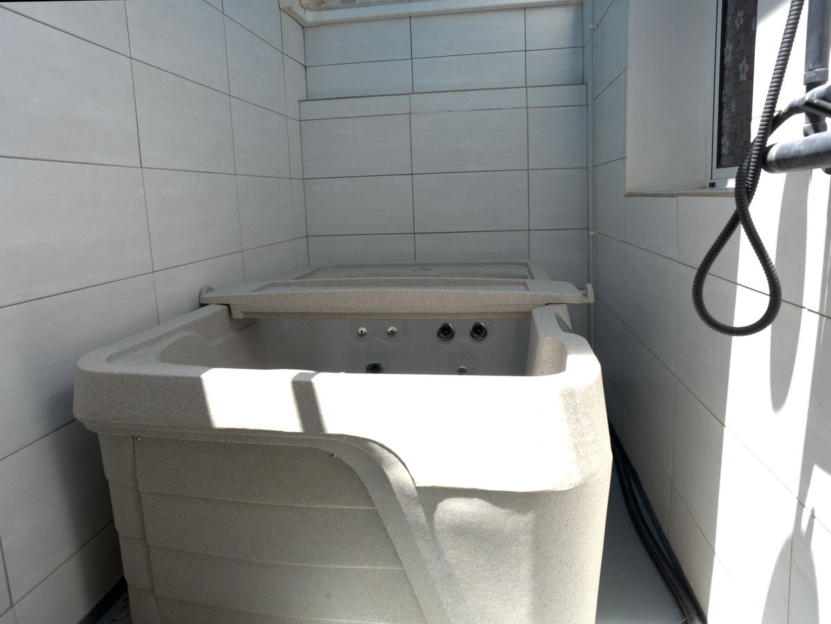 5 Bedroom Villa in Fuengirola - Photo 31
