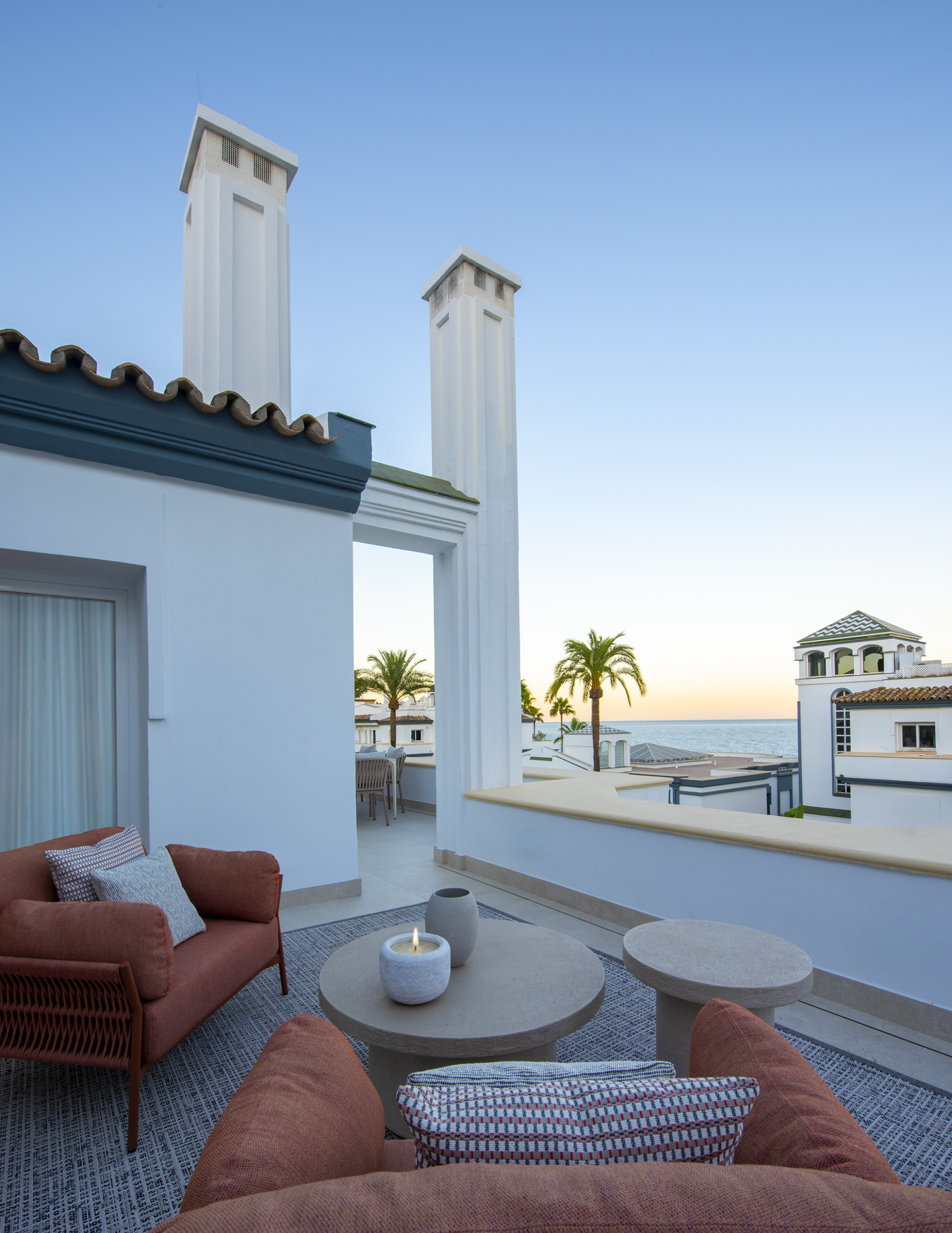 3 Bedroom Penthouse in Estepona - Photo 16