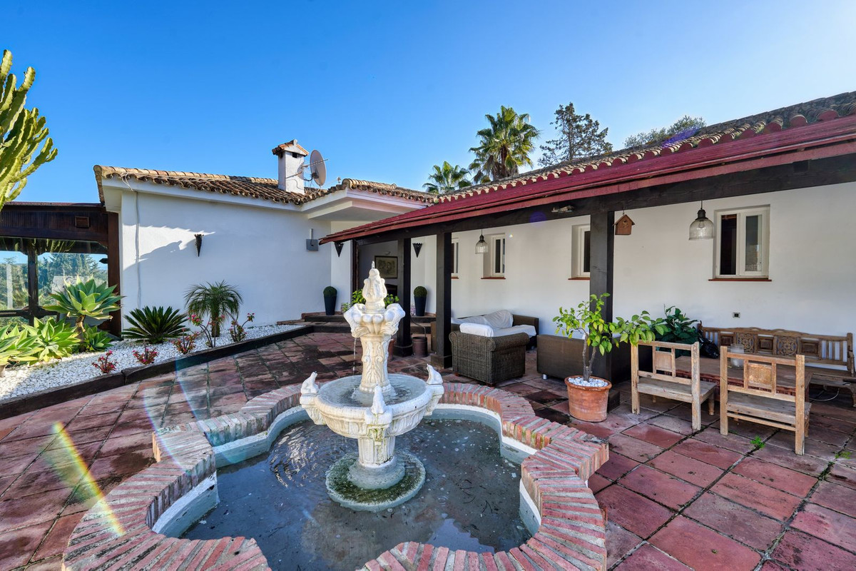 5 Bedroom Villa in Sotogrande - Photo 11