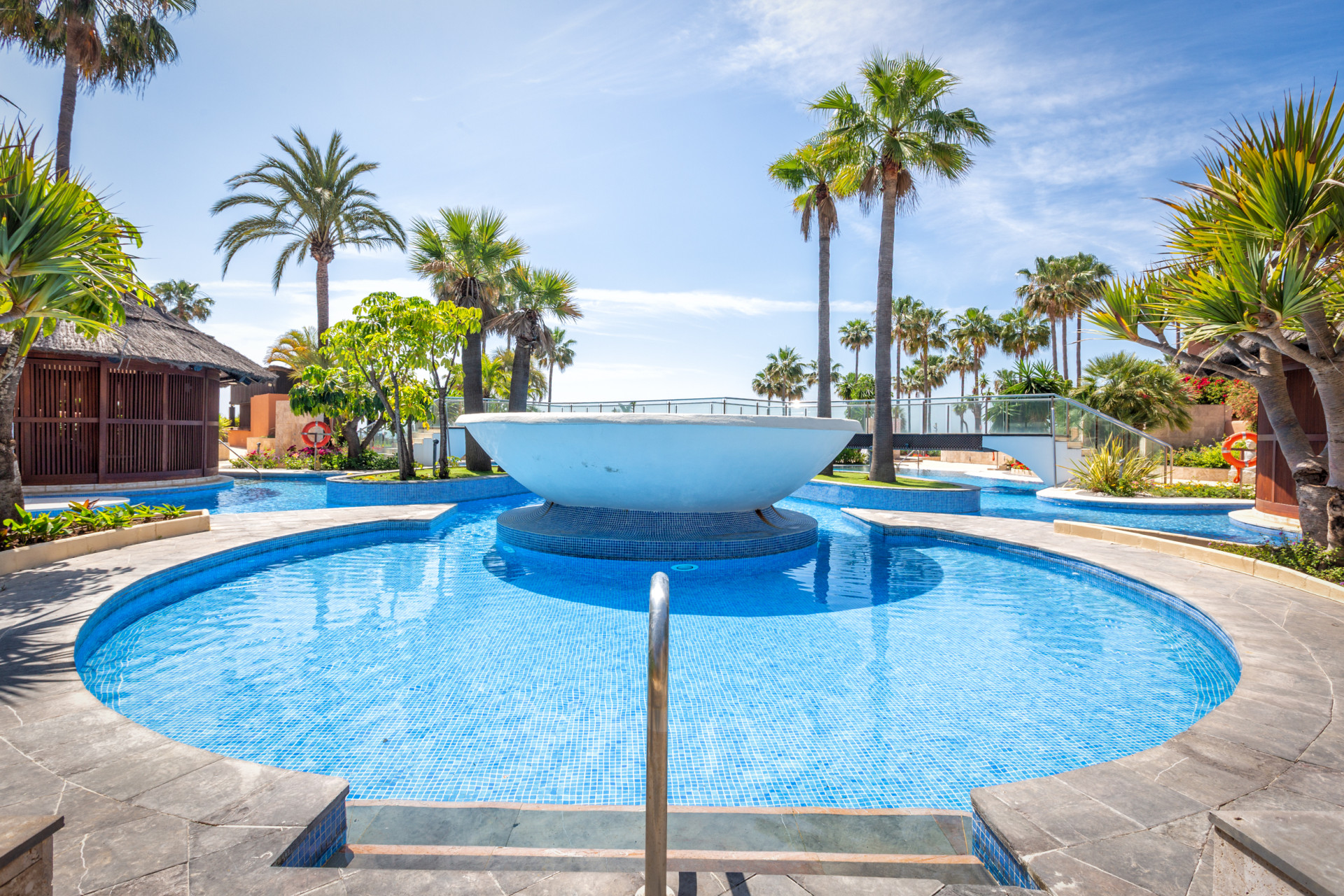 3 Bedroom Apartment in Estepona - Photo 24
