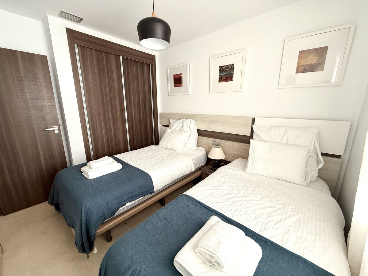 3 Bedroom Penthouse in San Pedro de Alcántara - Photo 8