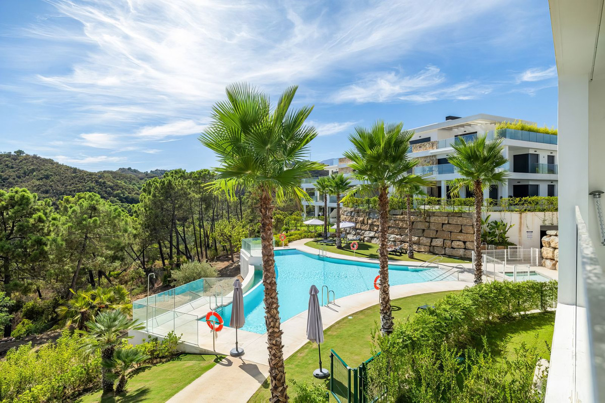 2 Bedroom Apartment in Estepona