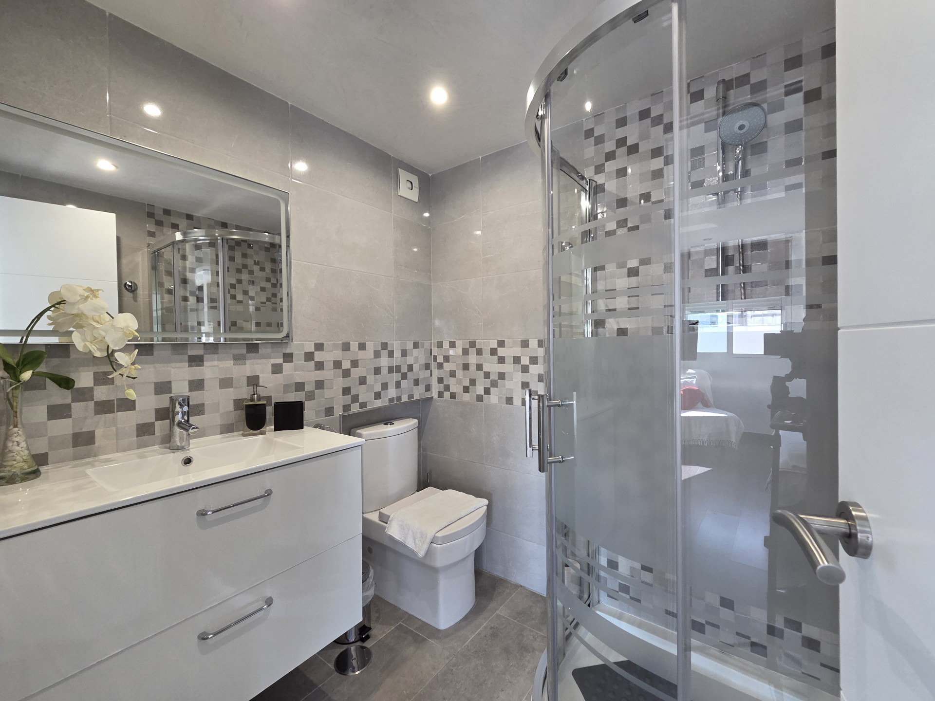 4 Bedroom Townhouse in Marbella - Photo 14